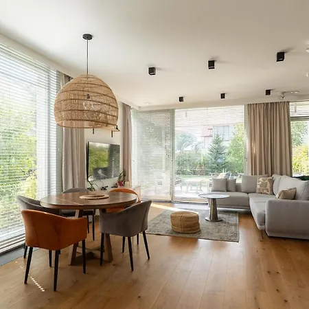 Warsaw Concierge Garden Sauna Yoga Apartmán