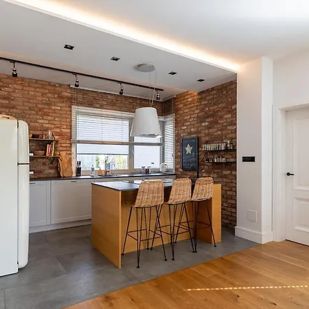 Warsaw Concierge Garden Sauna Yoga 公寓