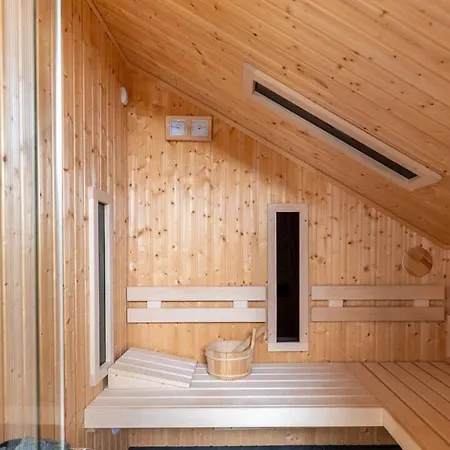 Warsaw Concierge Garden Sauna Yoga *